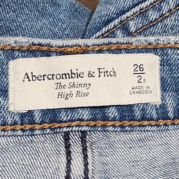 Abercrombie & Fitch The Skinny High Rise Women's Size 26/2R Distressed - Picture 6 of 6